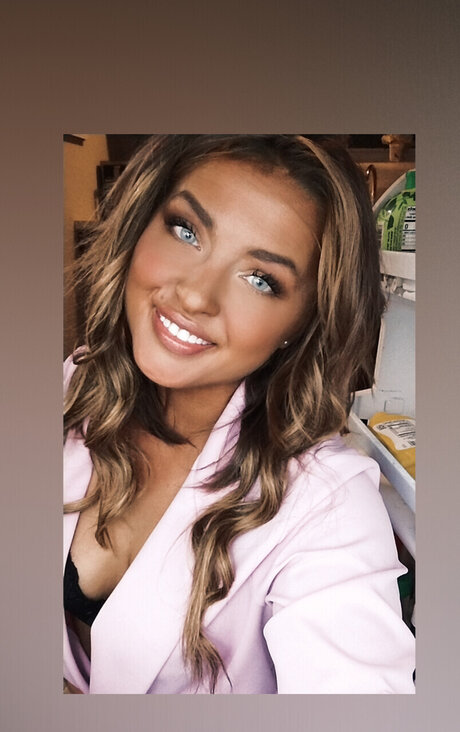 Natalie_ sexy pornstar pictures