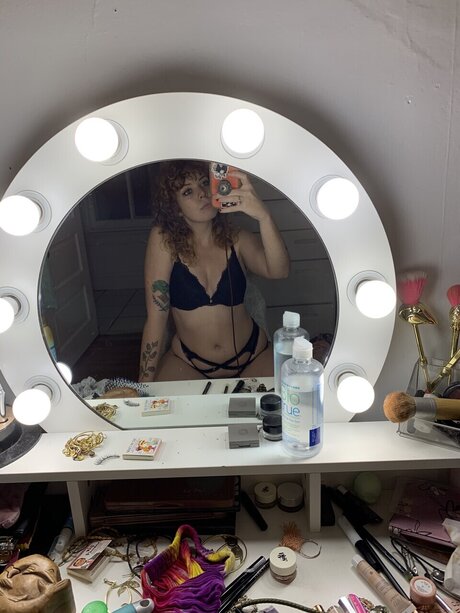 Mad_ art actress photo