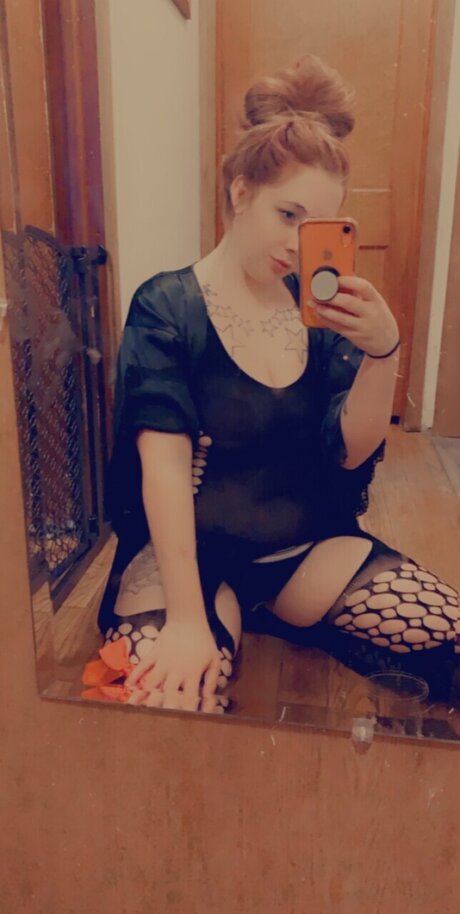 yungroxy pornstar sexy img