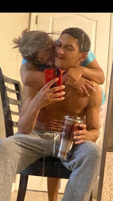 HurtinFeelins_ model sex photo