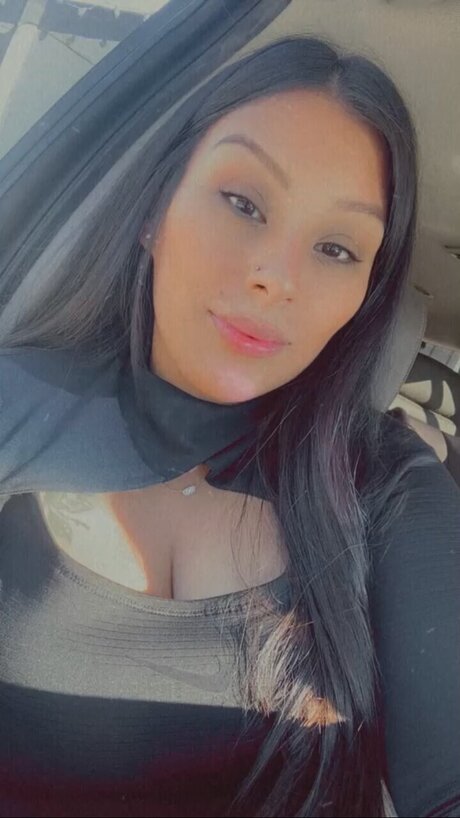 Alynn pretty model archive