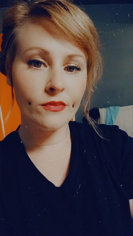 Miss Victoria model free photos