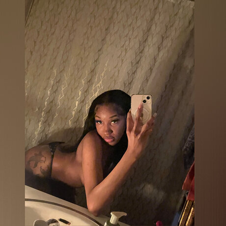 Spicy accountant_ model exclusive img