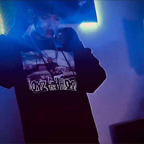 SEV 18_ xxx model pictures