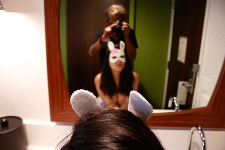 Artsy Nudes Worldwide pretty actress img