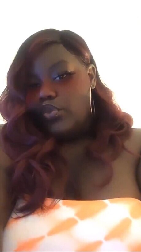 Mina s world_ model hd pic