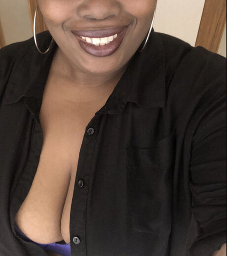 Ladisweetness high quality pornstar photos