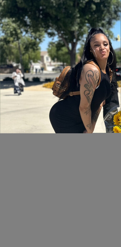 BrooklynG sexy star pic