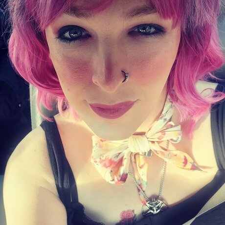 teen solo onlyfans pretty picture