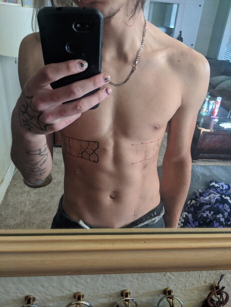 V67Y pornstar nudes pic