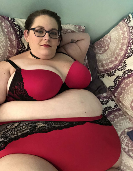 celiabbw model hot images