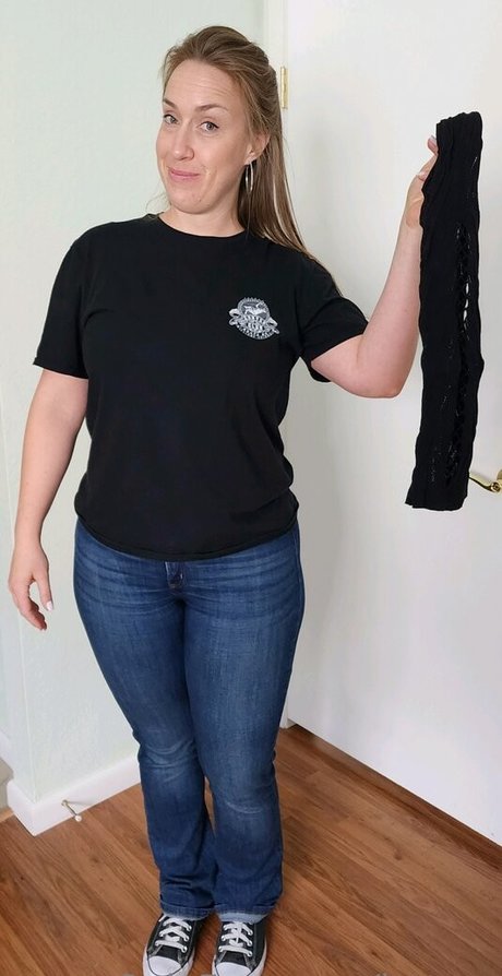 Hotroo porn actress galleries