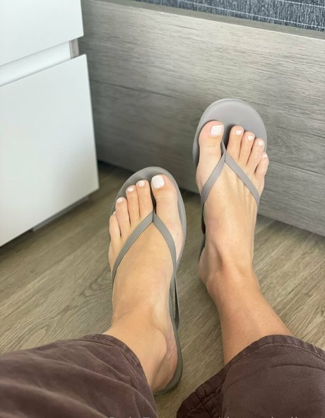 drsarabellum best star archive