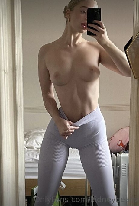 kizzyrain xxx pornstar picture