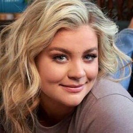 Lauren Alaina model best picture