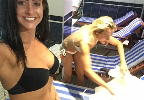 Gayle Johnstone pretty model galleries