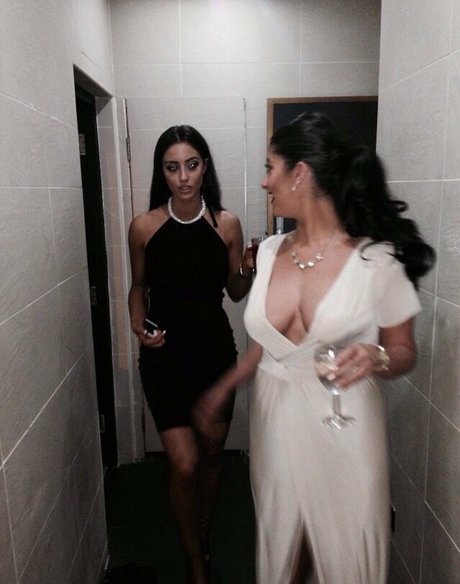 Gayle Johnstone erotic model photos