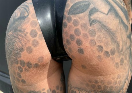 Bee Phillips adult star images