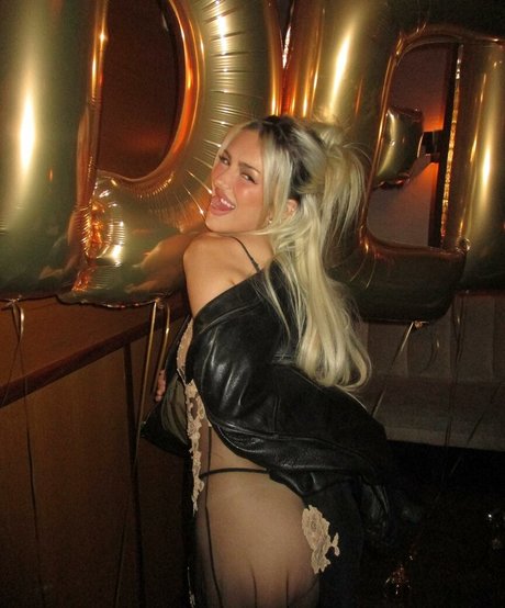 Delilah Belle Hamlin star porn image