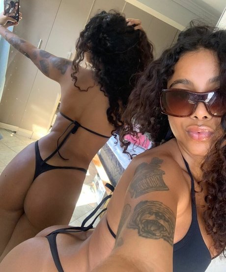 __DosAnjos sexy model picture