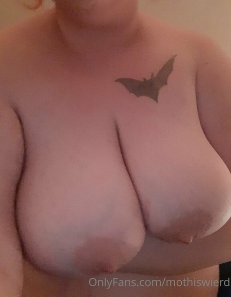 mothisweird naked pornstar photo