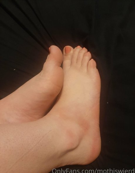 mothisweird adult model image