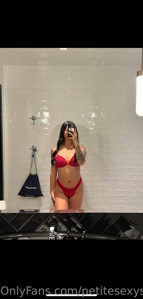 petitesexysilje model perfect pics