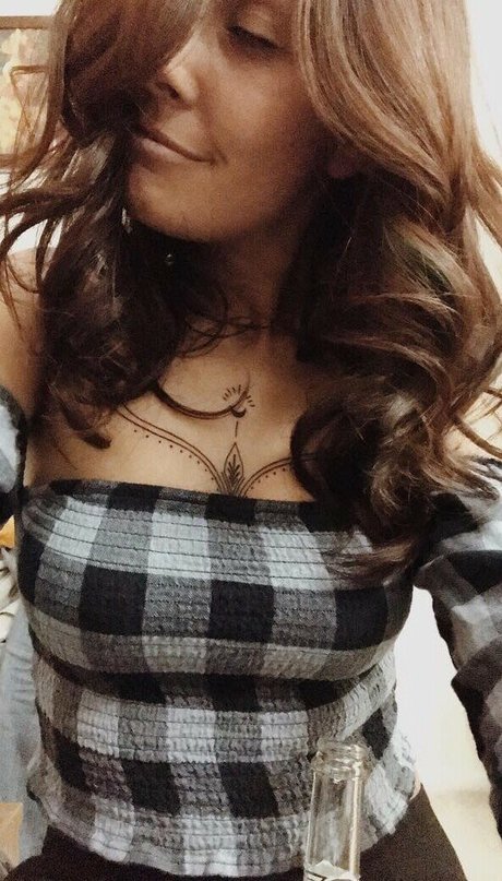 Monica Iannuzzi model nudes images