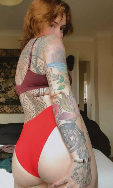 sora elowen model nude picture