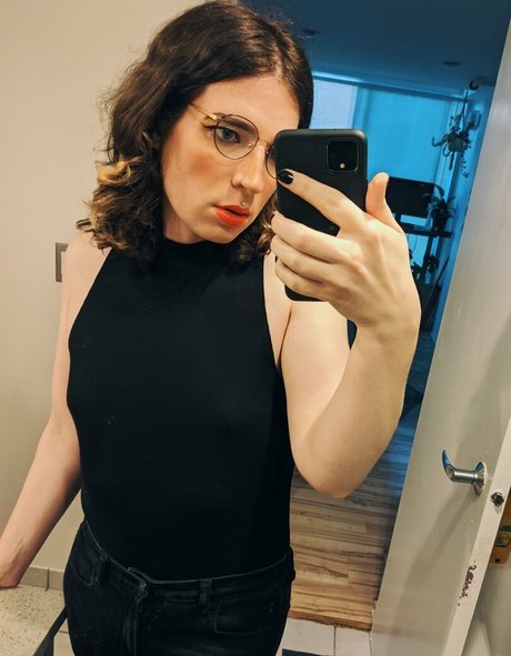 wildflowerfaye sexy pornstar images