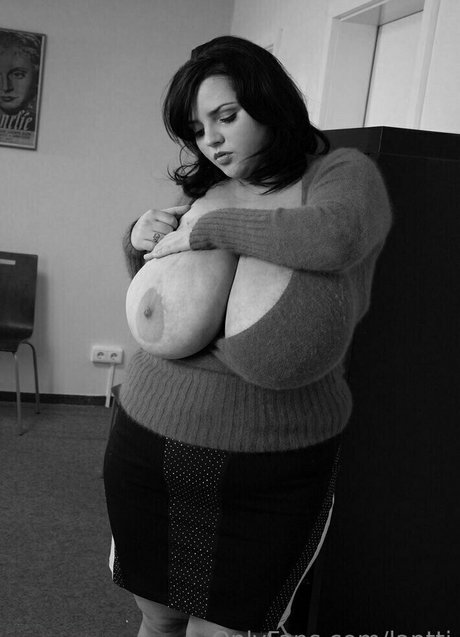 asian twink onlyfans naked pic