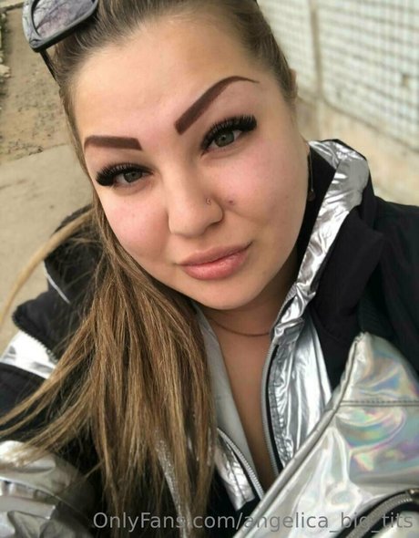 angelica big tits erotic actress images