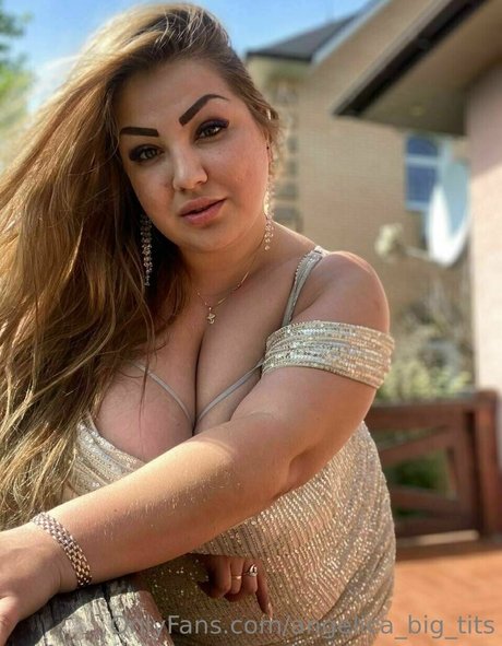 angelica big tits perfect actress photo