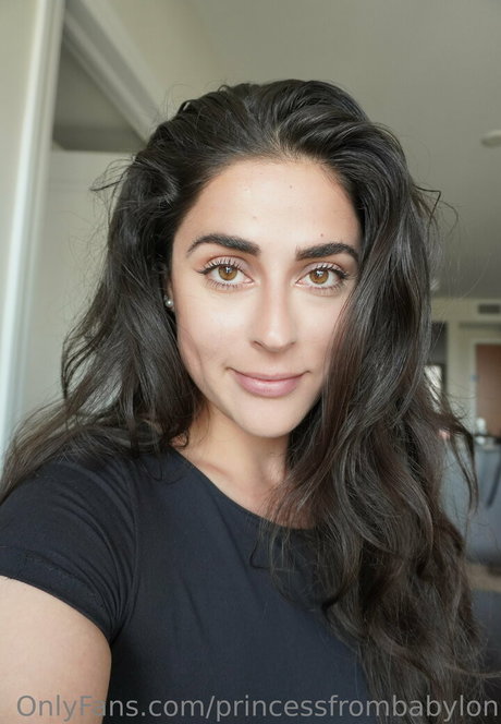 princessfrombabylon sexy actress img