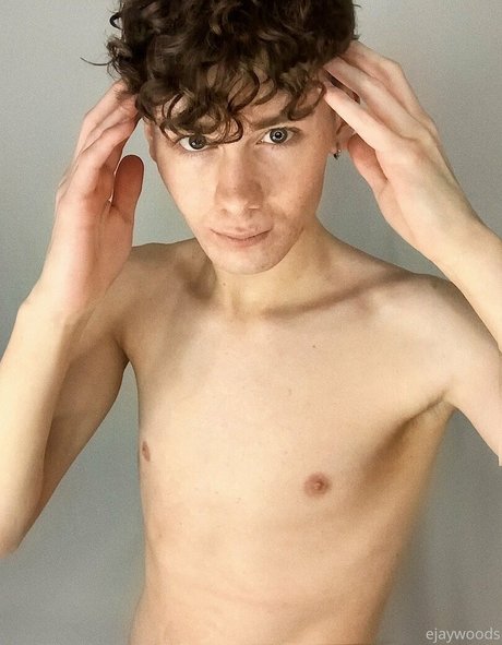 muscle girls onlyfans pornographic images