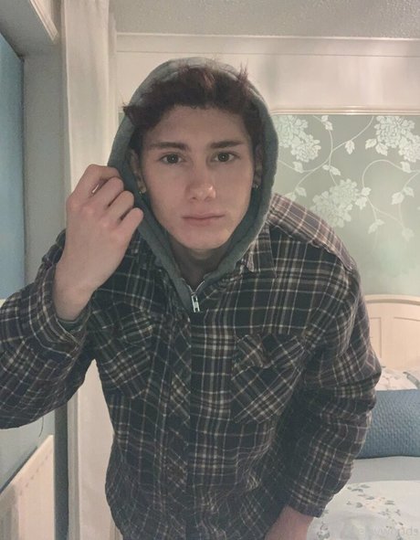 ejaywoods model pornographic archive