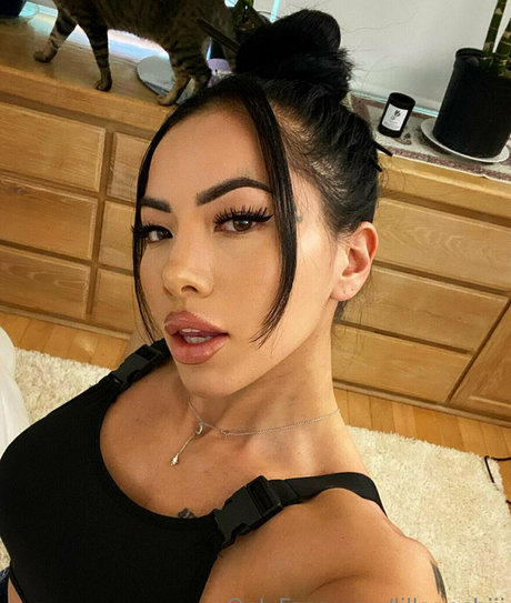 lilkymchiii top pornstar picture