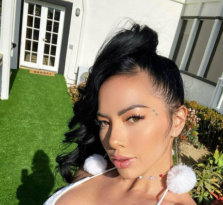 lilkymchiii pornstar high quality pics