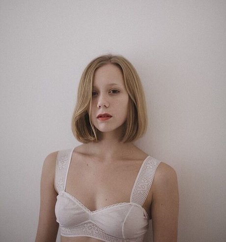 Laia Manzanares pornstar free img