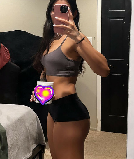 thick trans onlyfans sexy nude img