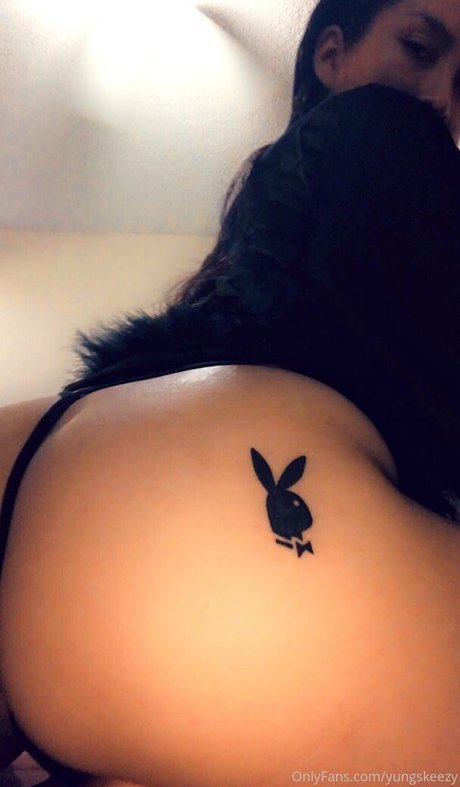 yungskeezy nudes actress pic