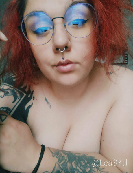 leaskulfree star adult images