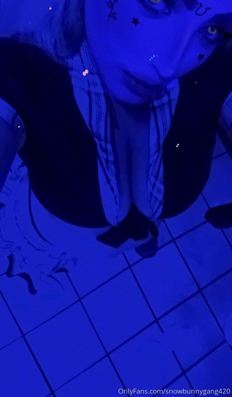 snowbunnygang420 exclusive pornstar image
