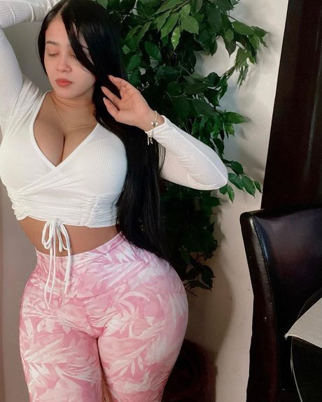 Grey Vlyt art model photos