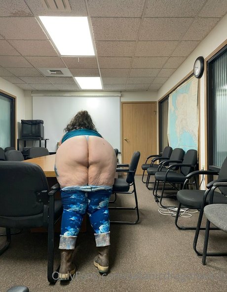 satanicdragonwitch model high quality pic