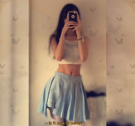 Toxic Tenshi model erotic pic