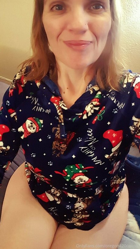 oregon420couple star erotic image