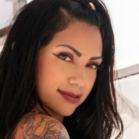 Teresa Saint naked actress galleries