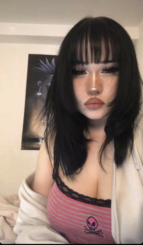 Hellok1ttyslvt art star picture