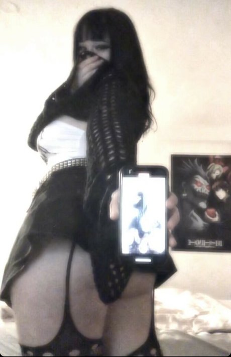 Hellok1ttyslvt model nudes pics